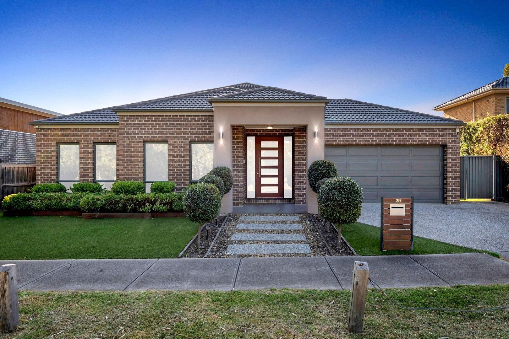 4 bedrooms House in 29 Stonebridge Rise EPPING VIC, 3076