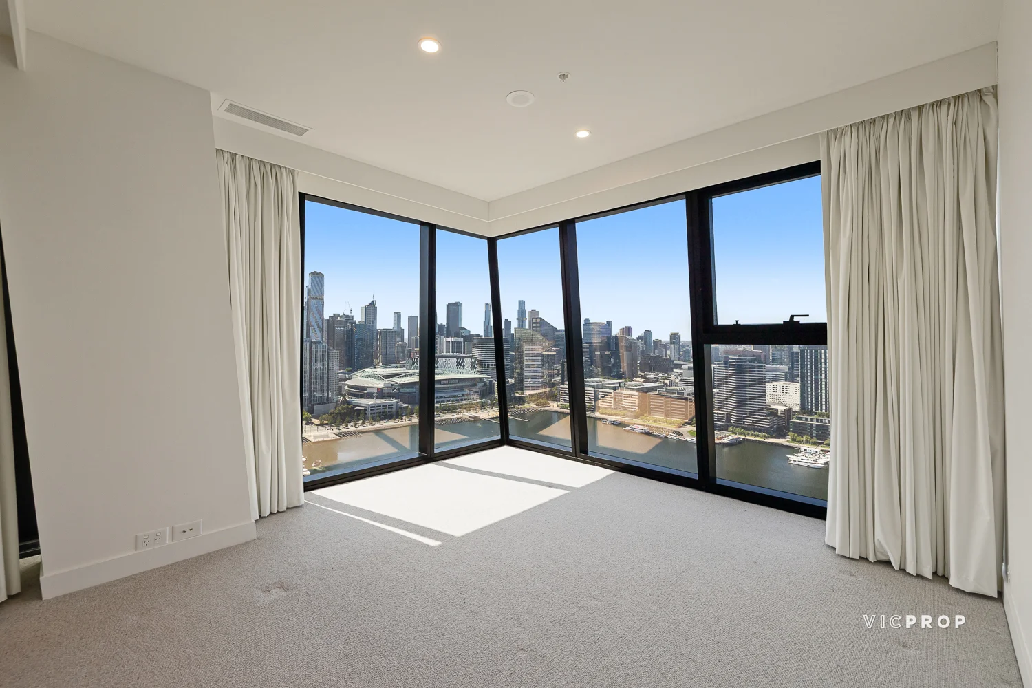 Additional image 6 of 3407/8 Pearl River Road, Docklands VIC 3008