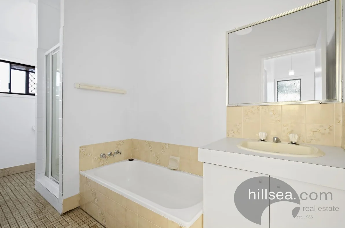 Additional image 8 of 1/7 Christina Court, Mermaid Waters QLD 4218