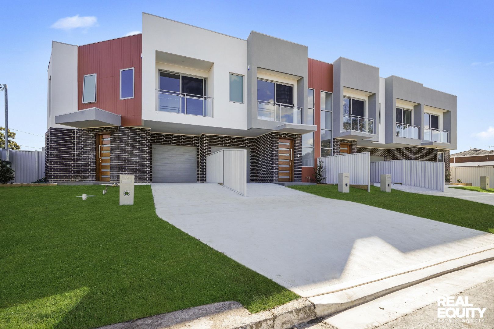 2 41 Balanada Avenue Chipping Norton NSW 2170 Domain
