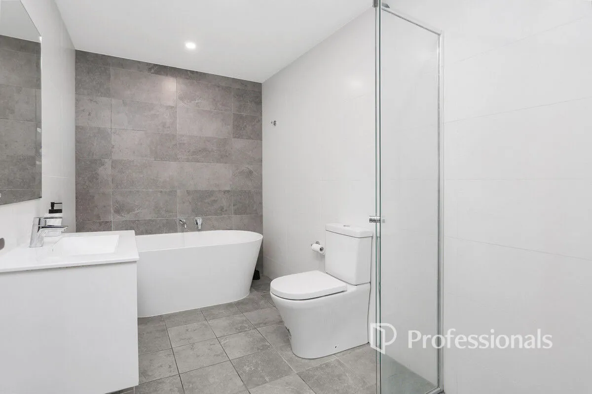 Modern Elegance with everyday Convenience - View 5