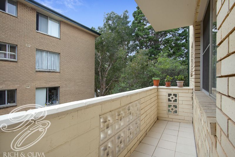 4/25 Wharf Road, Gladesville NSW 2111, Image 2