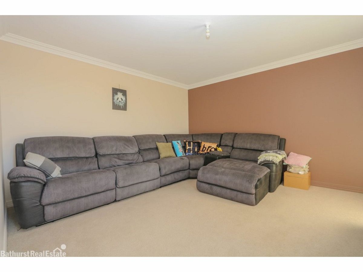 9 Ruby Place, Kelso NSW 2795, Image 2