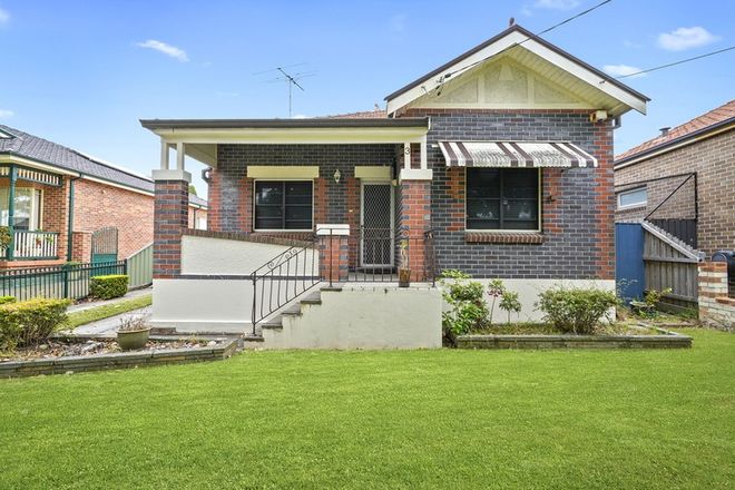 Picture of 3 Roslyn Street, ASHBURY NSW 2193
