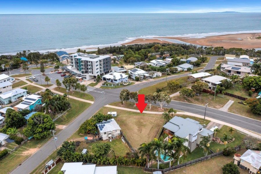 12 Pacific Avenue, Tannum Sands QLD 4680 Domain
