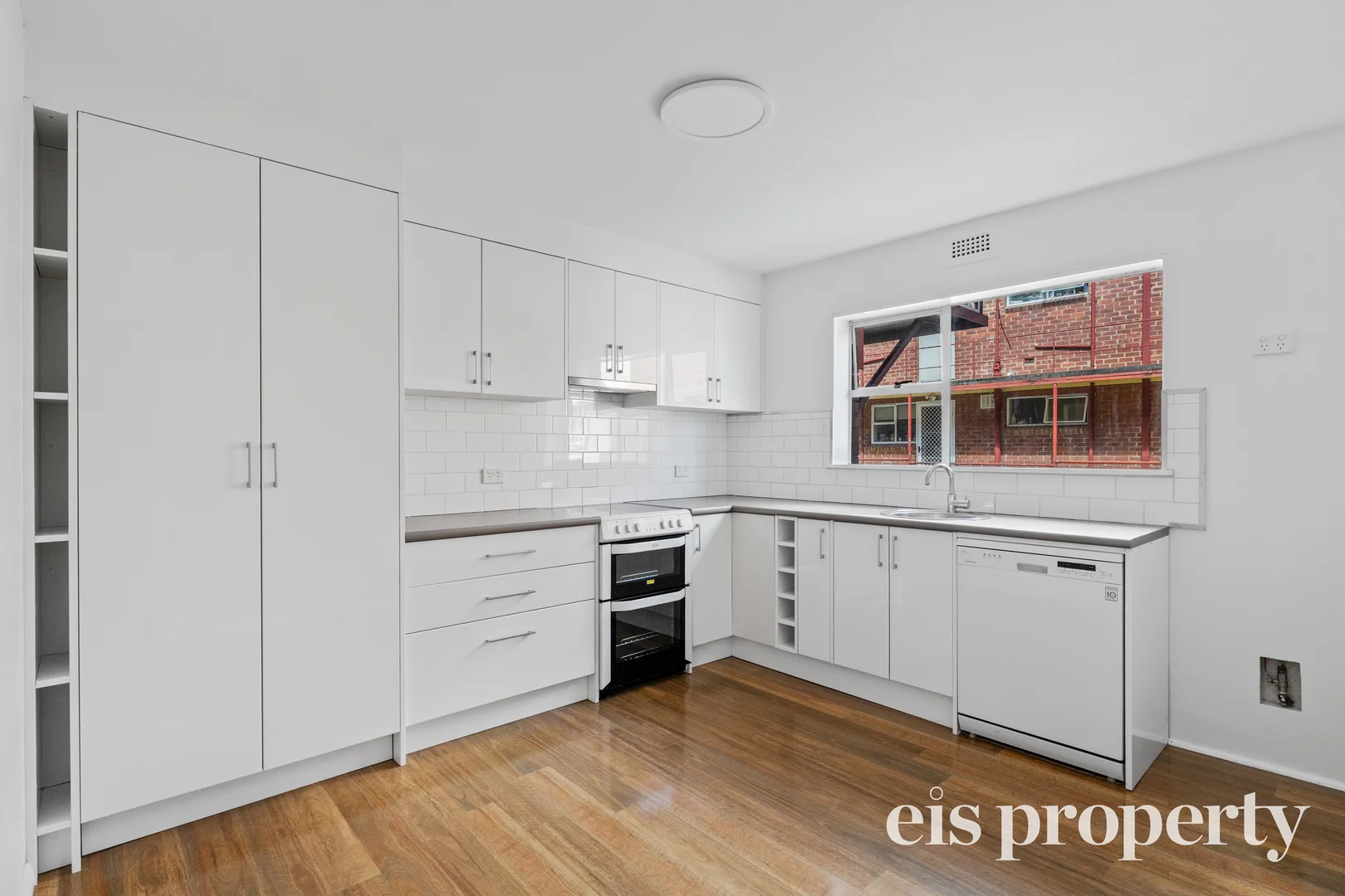 Additional image 5 of 4/2 Warragul Avenue, New Town TAS 7008