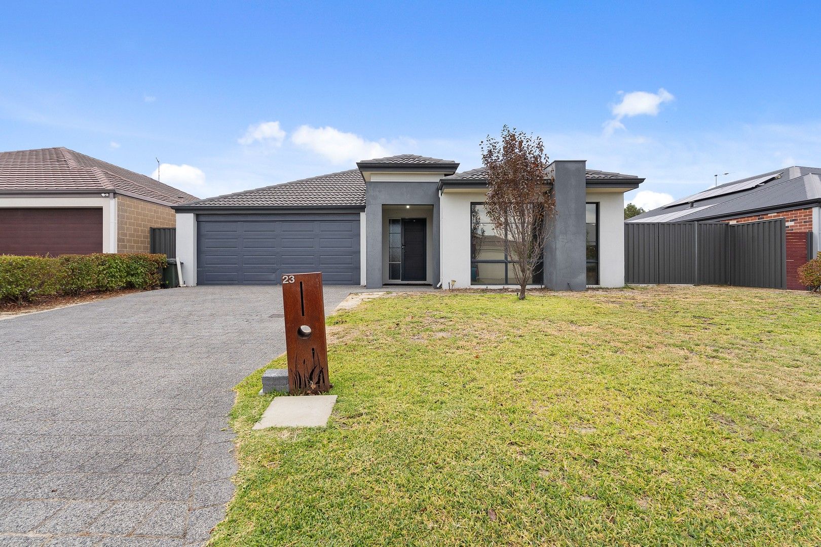 4 bedrooms House in 23 Laylock Avenue AVELEY WA, 6069