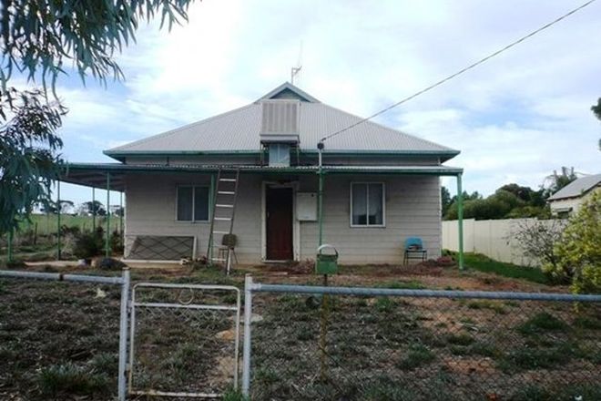 Picture of 12 Carr Street, WOOMELANG VIC 3485