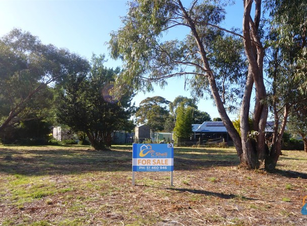 12 Charlies Street, Loch Sport VIC 3851