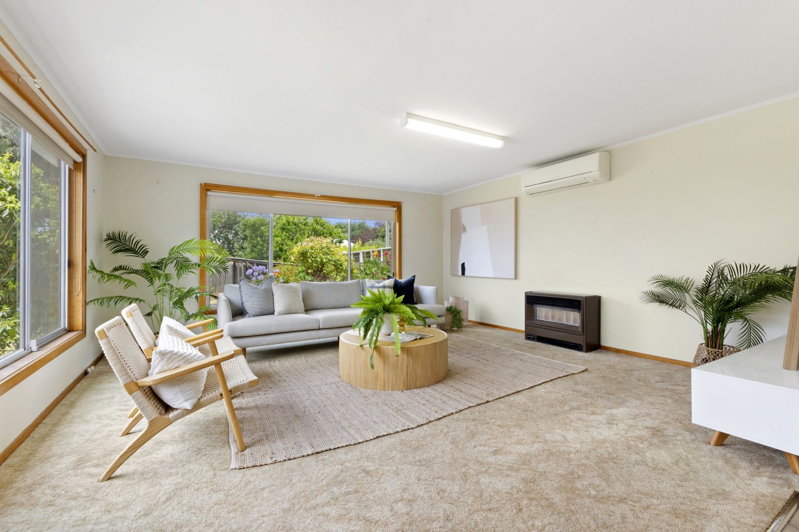 39 Russell Street, Newtown VIC 3220, Image 2