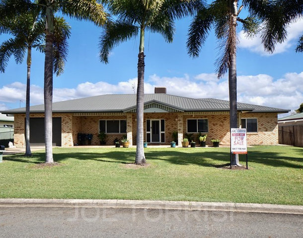 4 Mountain View Close, Mareeba QLD 4880