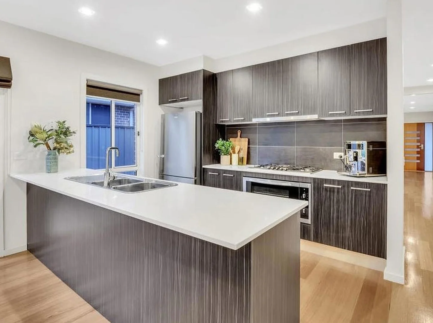 Additional image 5 of 37 Watergum Avenue, Craigieburn VIC 3064