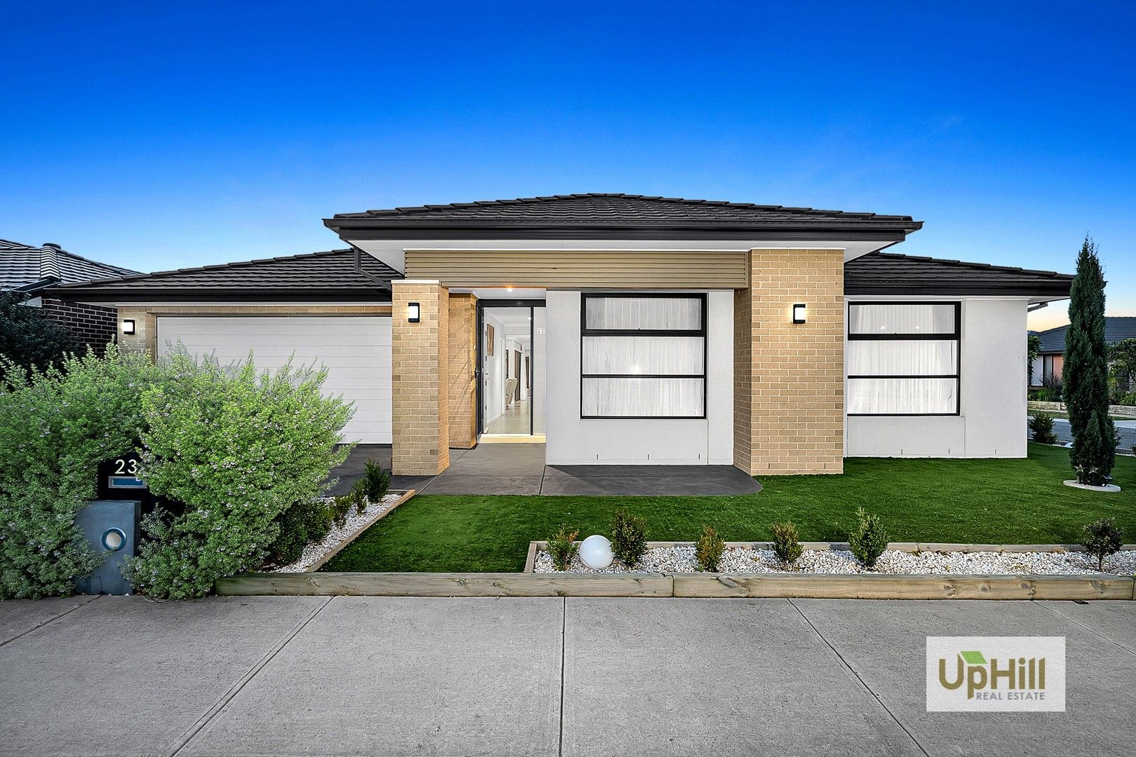 4 bedrooms House in 23 Aspire Avenue CLYDE NORTH VIC, 3978