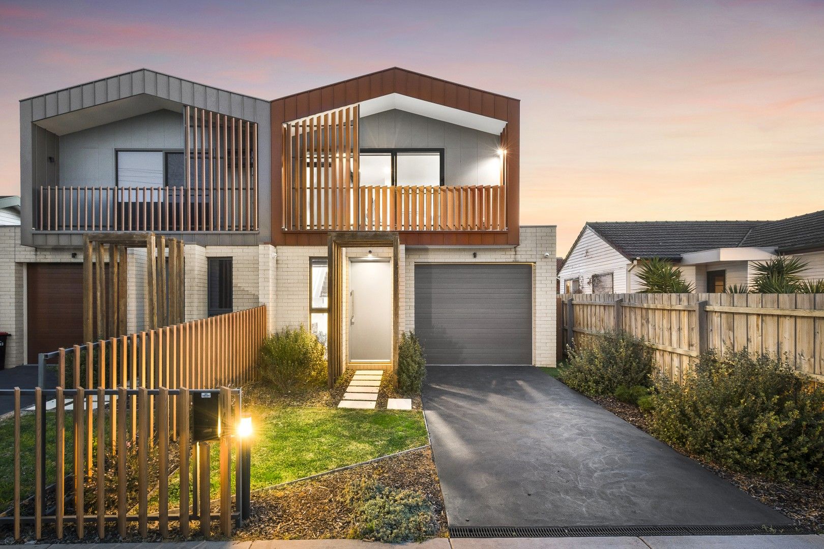 3 bedrooms Townhouse in 14a Vincent Street EDITHVALE VIC, 3196