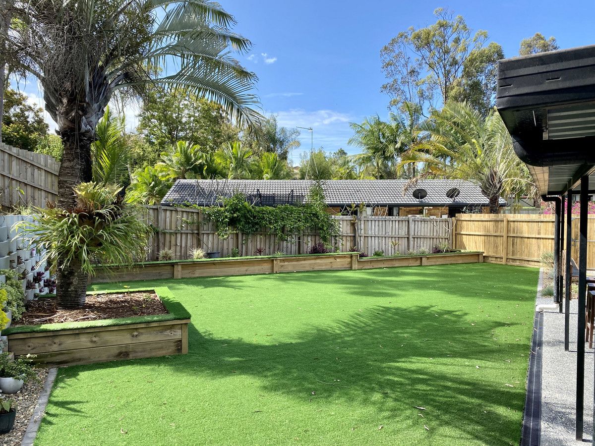 3 bedrooms House in 6 Agatha Court OXENFORD QLD, 4210