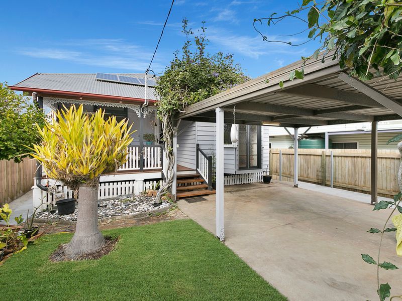 14 MORETON AVENUE, Wynnum QLD 4178, Image 0