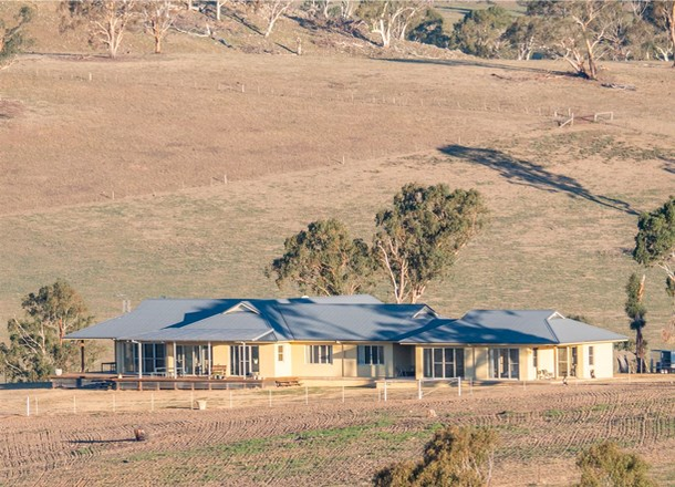 14292 Thunderbolts Way, Walcha NSW 2354