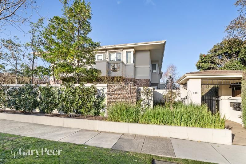 2/326 Orrong Road, Caulfield North VIC 3161