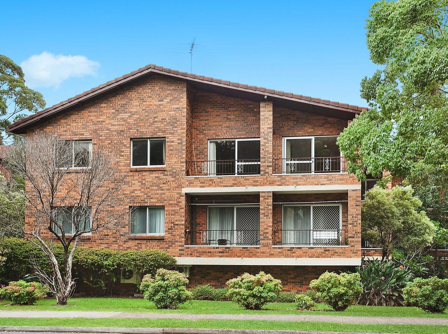 2 bedrooms Apartment / Unit / Flat in 10/47 Noble Street ALLAWAH NSW, 2218