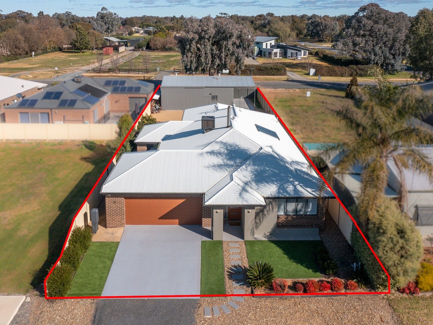 4 bedrooms House in 5 Clarke Street BUNDALONG VIC, 3730