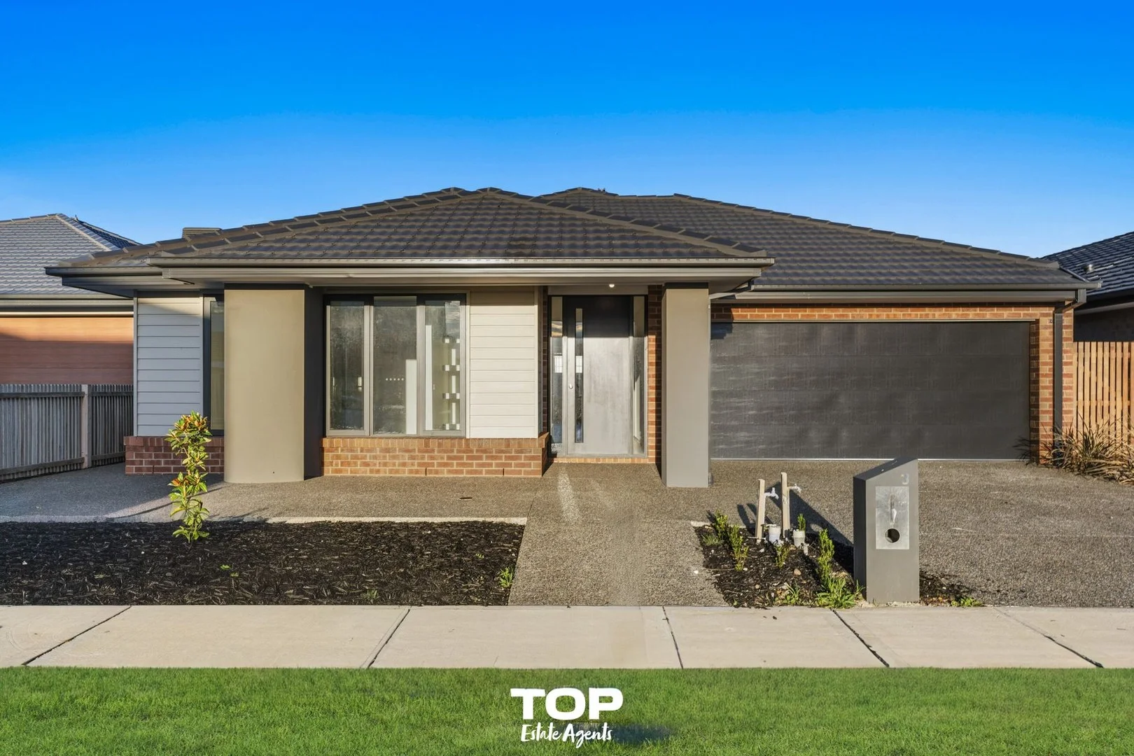 3 Stover Road, Clyde North VIC 3978