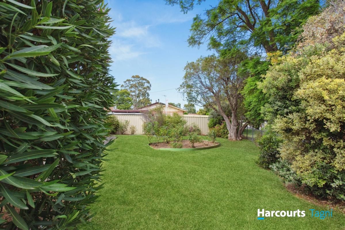 4 Golflands View, Morphett Vale SA 5162, Image 2