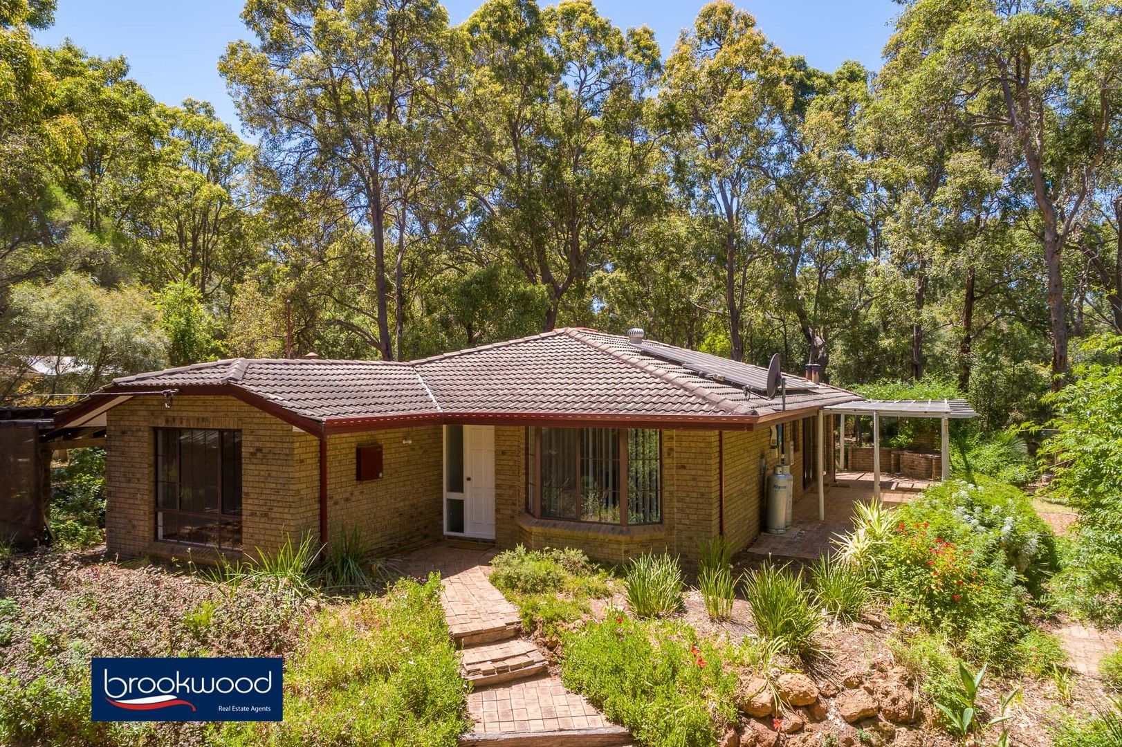 4 bedrooms House in 20 Council Road MUNDARING WA, 6073