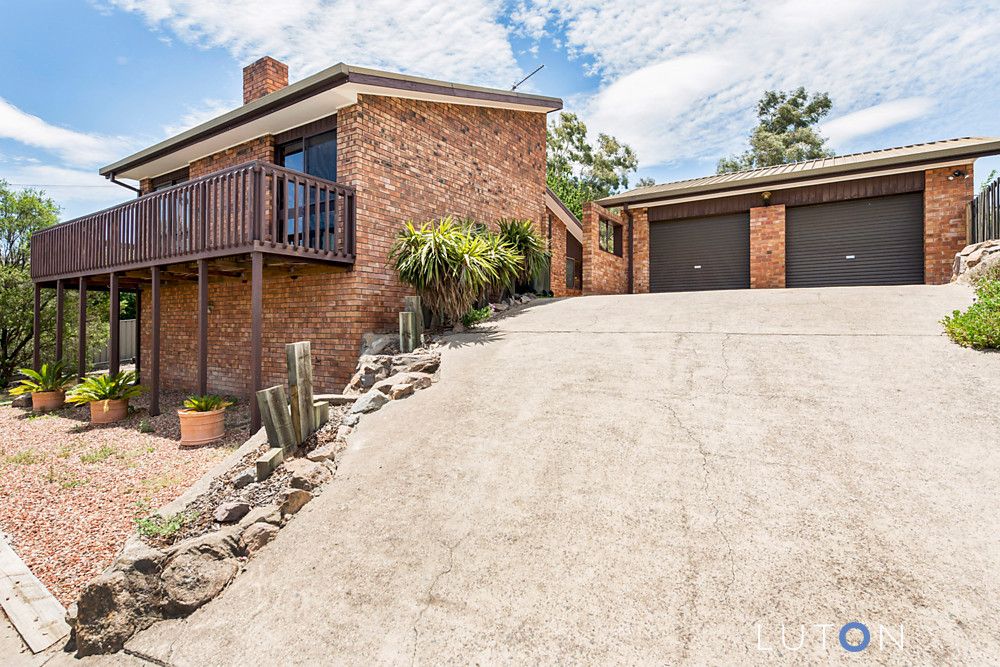 5 Mackay Crescent, Kambah ACT 2902