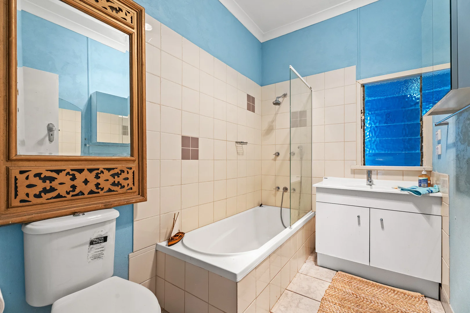 Additional image 7 of 14 King Street, Urangan QLD 4655