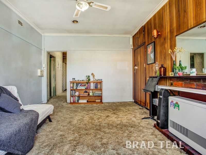 10 Wingate Avenue, Ascot Vale VIC 3032, Image 2