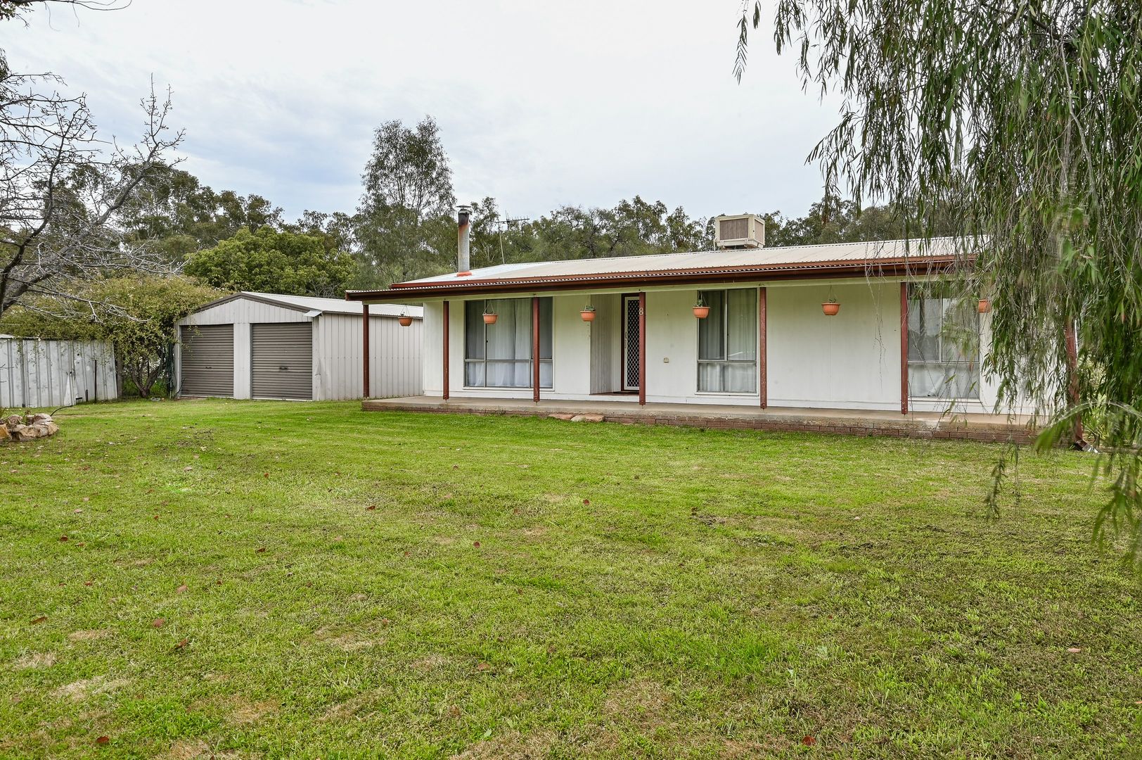 8 Darlington Street, Darlington Point NSW 2706, Image 2