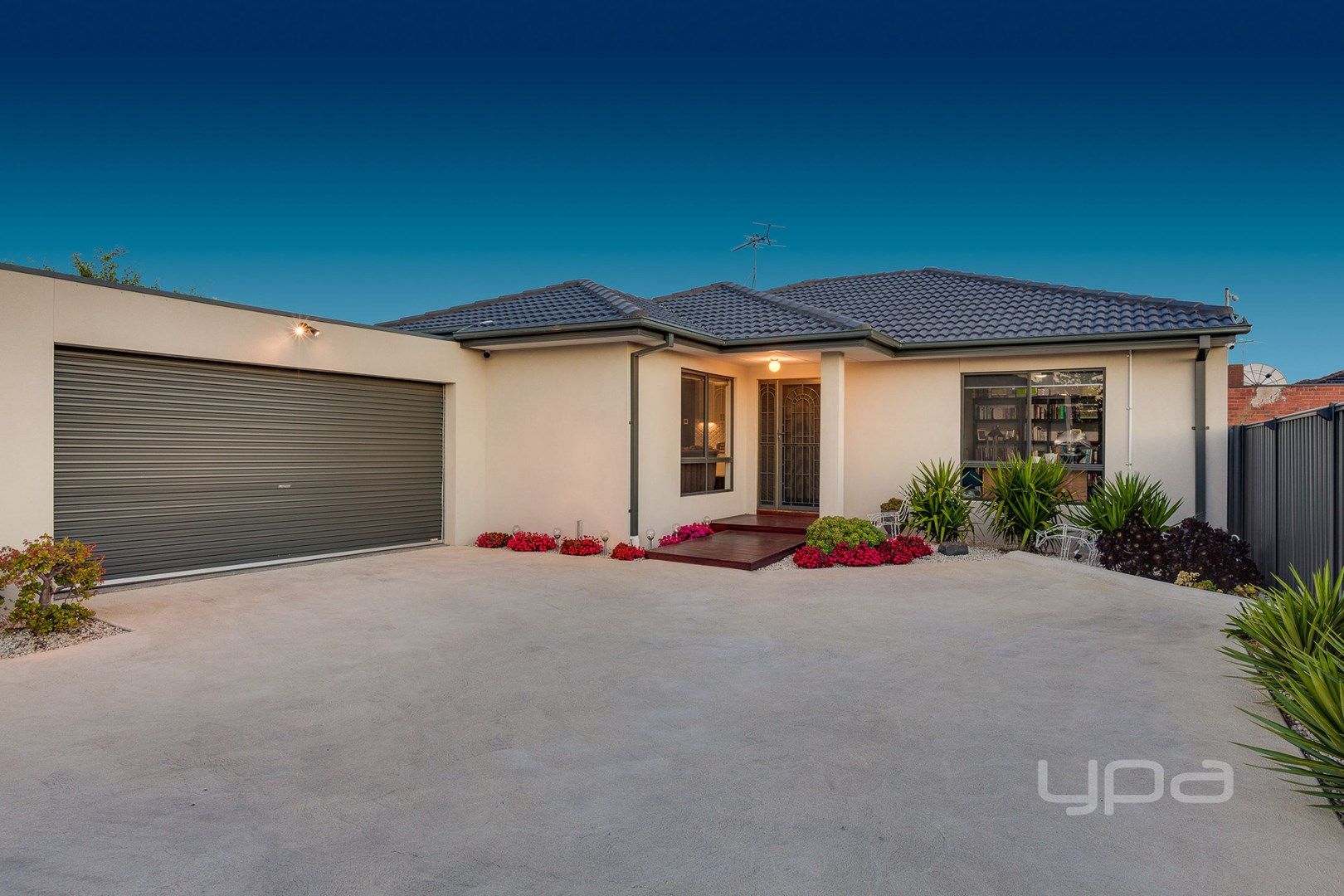 2/1 Manor Street, Werribee VIC 3030, Image 0