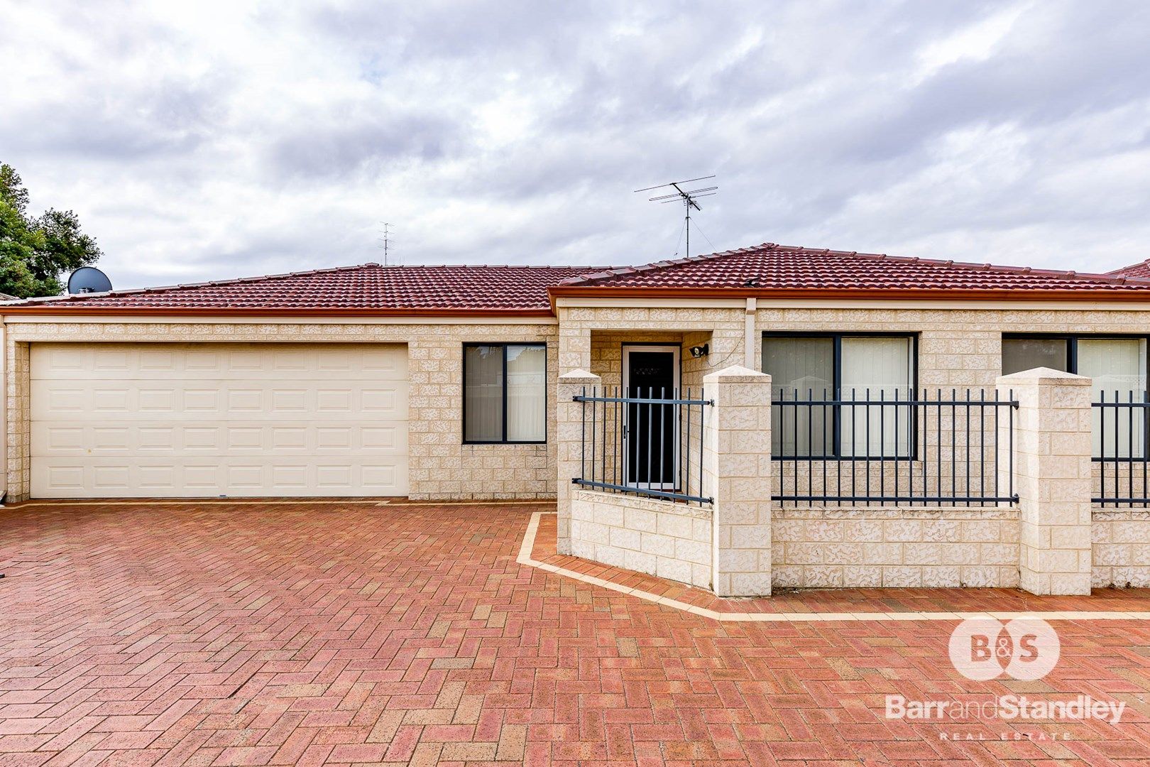 2/27 Wisbey Street, Carey Park WA 6230, Image 0