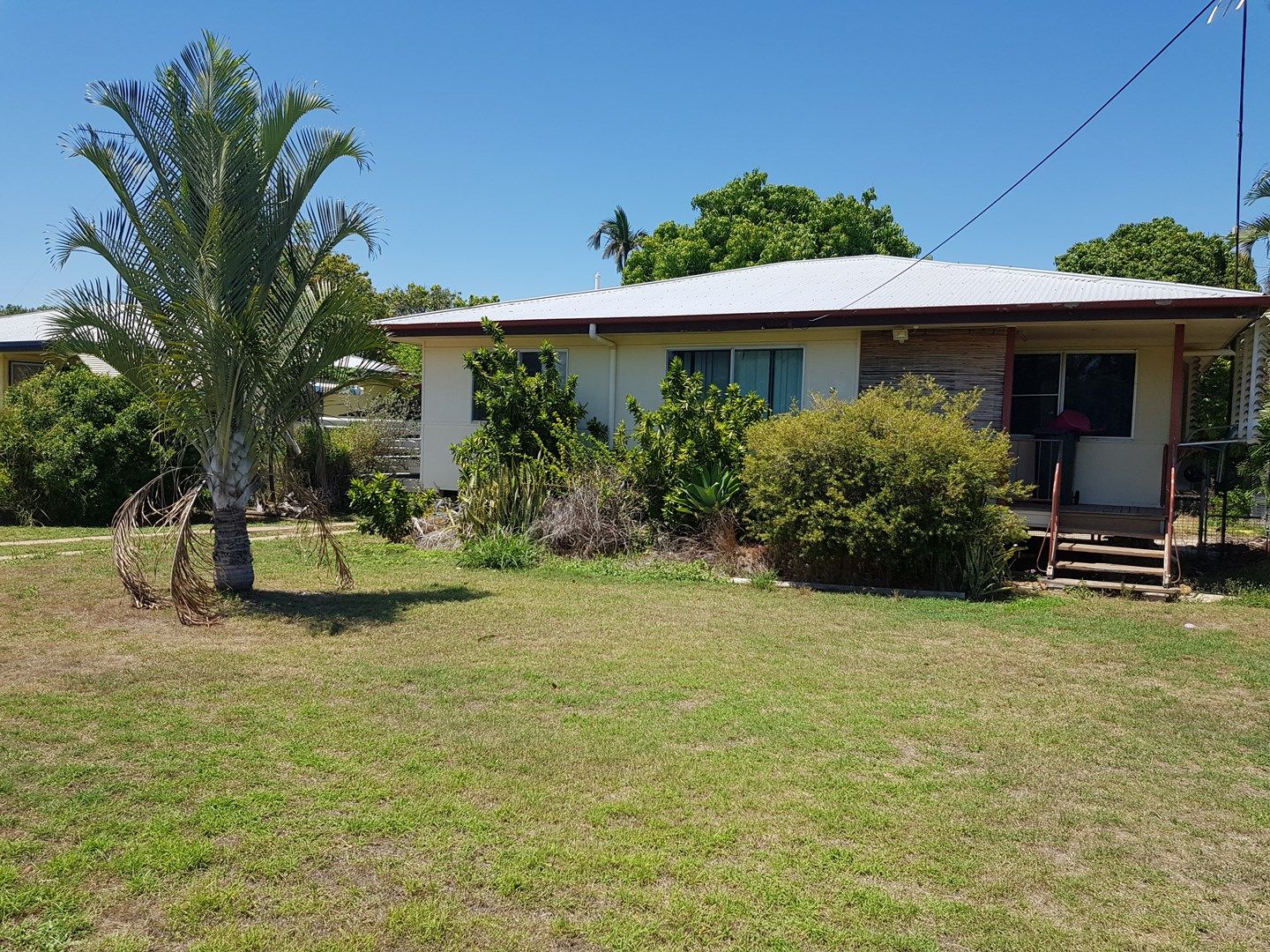 22 Stephenson St, Moura QLD 4718, Image 0