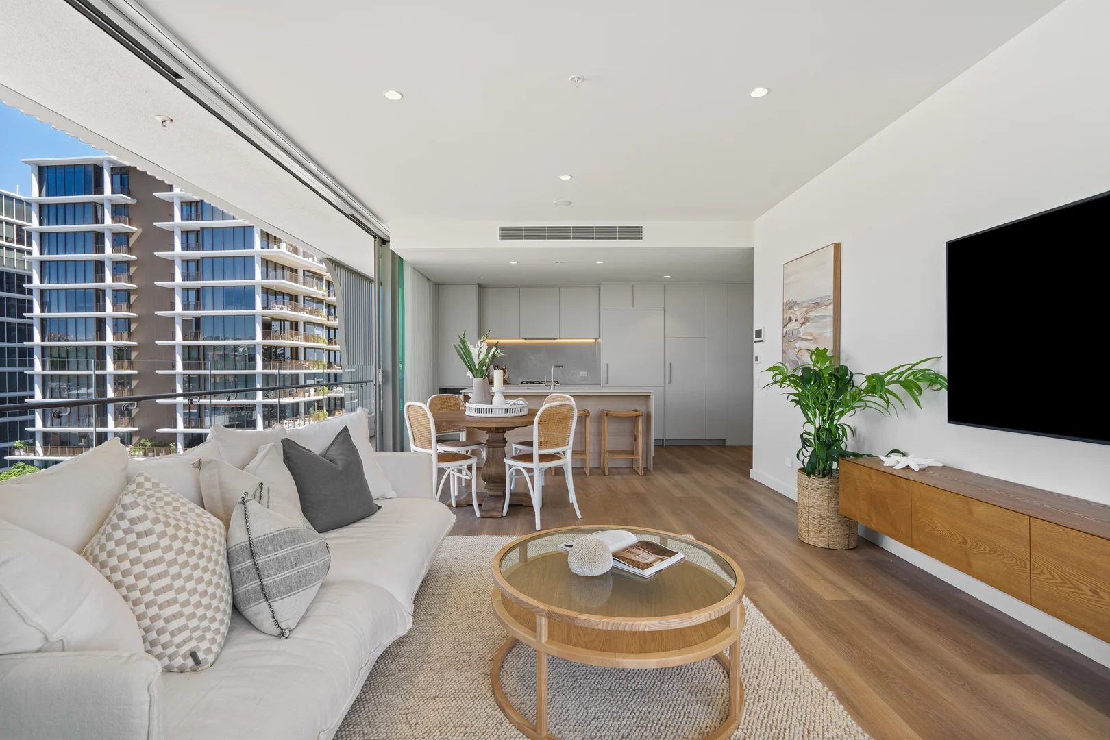 Additional image 4 of 607/4 Miles Street, Kirra QLD 4225