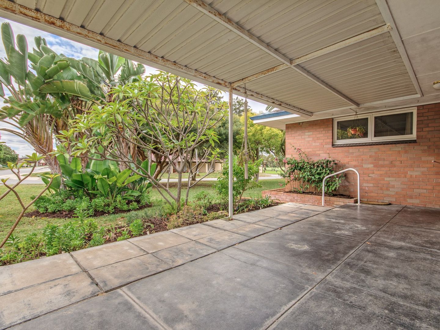 1 Crater Place, Rockingham WA 6168, Image 2