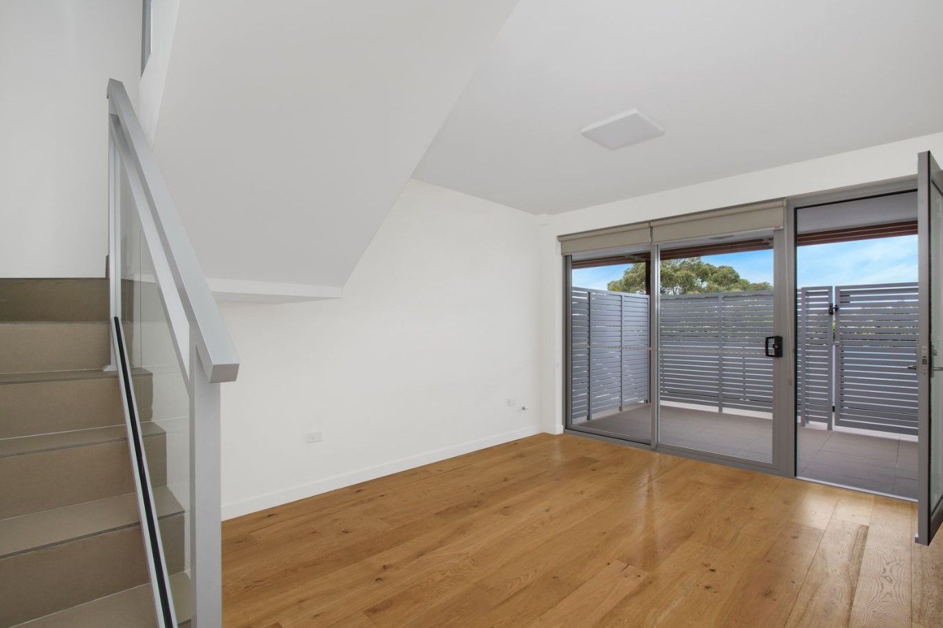 2 bedrooms Apartment / Unit / Flat in 17/277-283 Canterbury Road CANTERBURY NSW, 2193