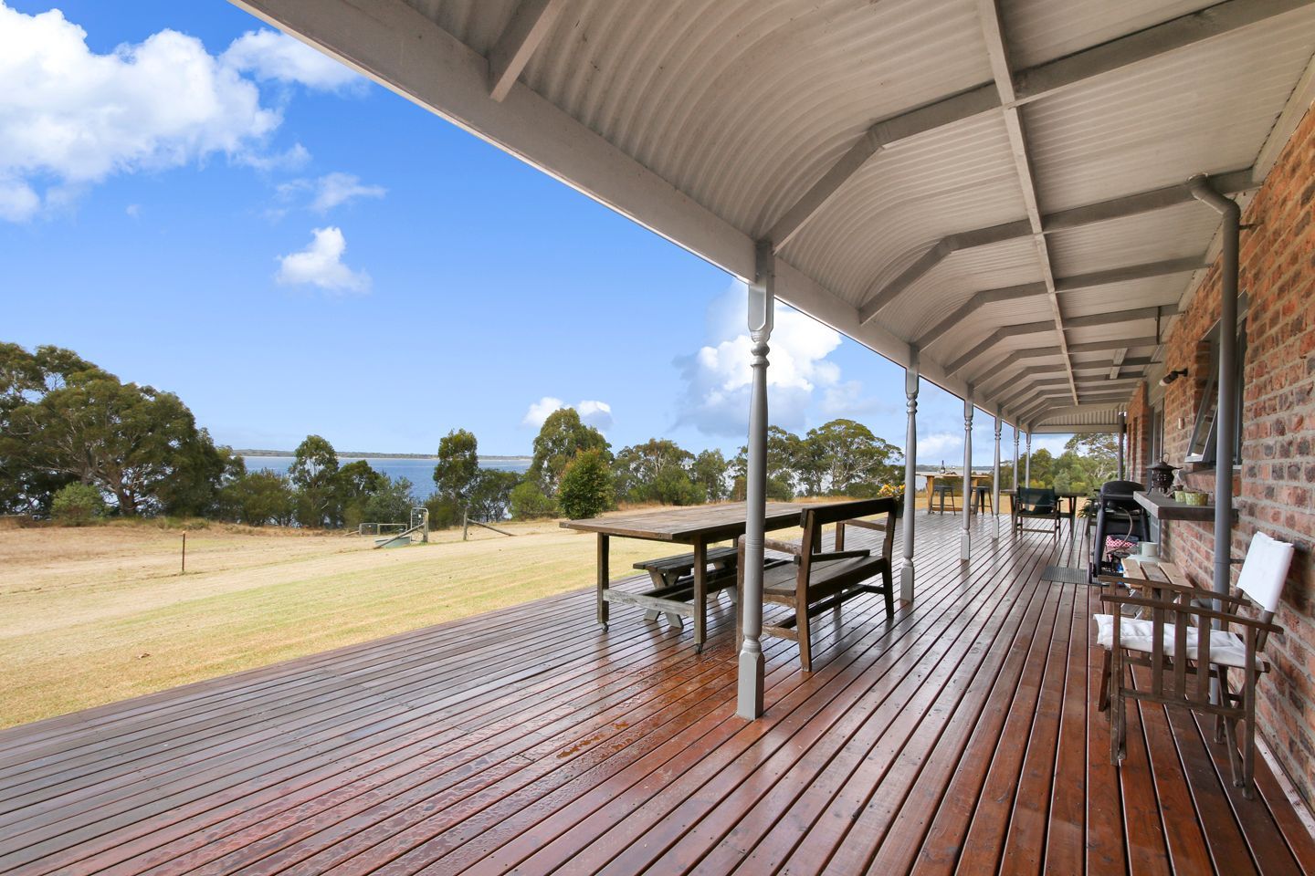 10 LAKE TIDE AVENUE, Newlands Arm VIC 3875 Rural Lifestyle Property