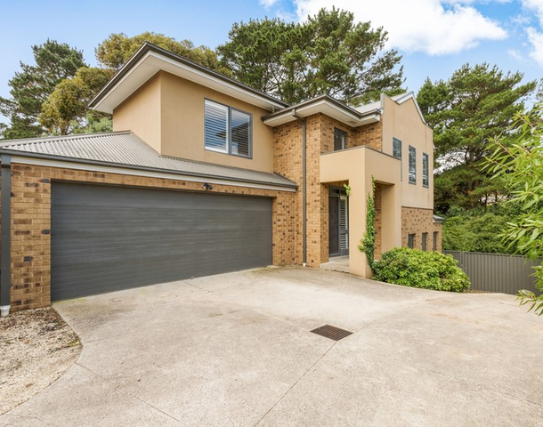 4/73 Aitken Street, Gisborne VIC 3437