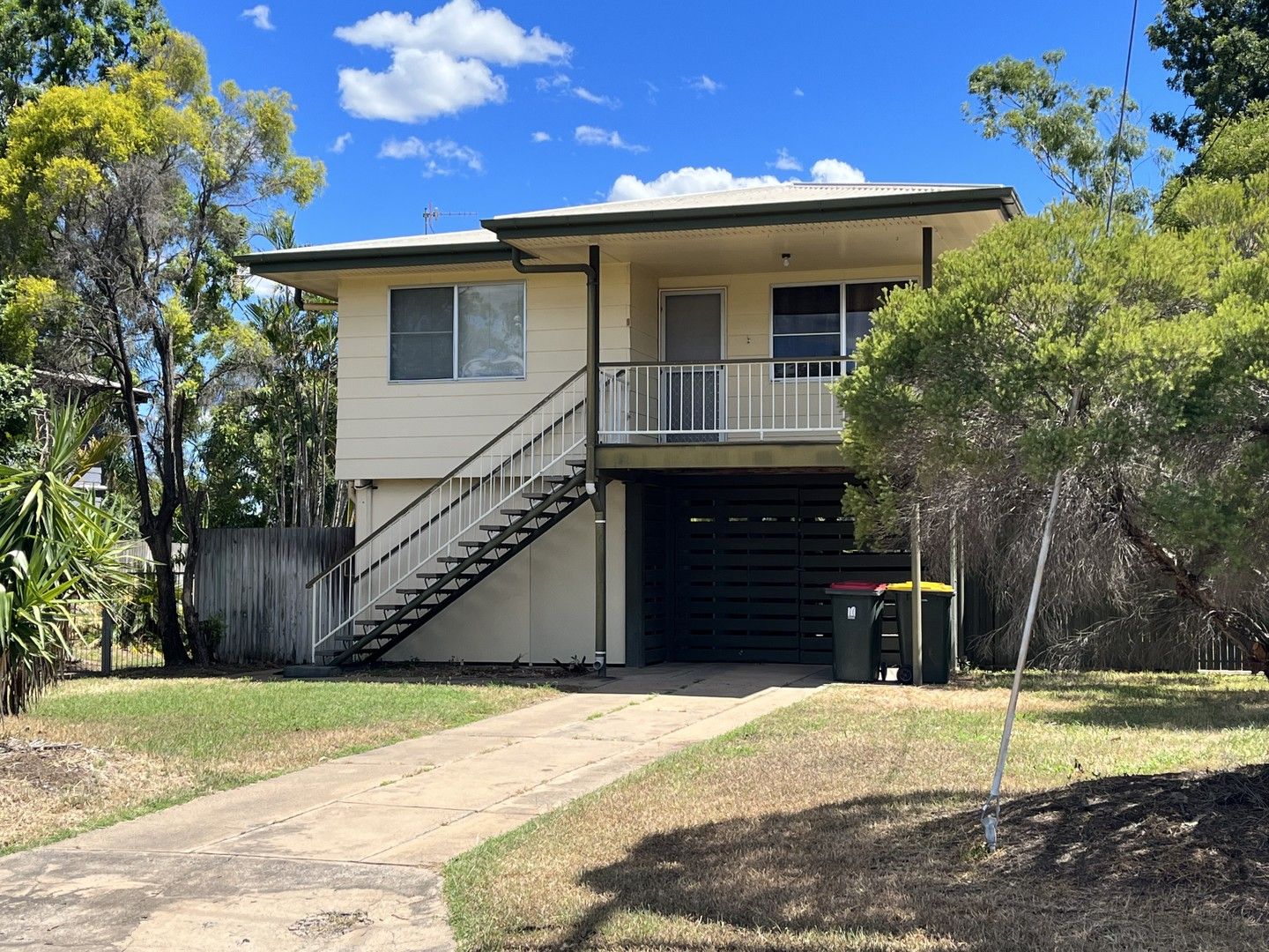 3 bedrooms House in 9 Eales Street DYSART QLD, 4745