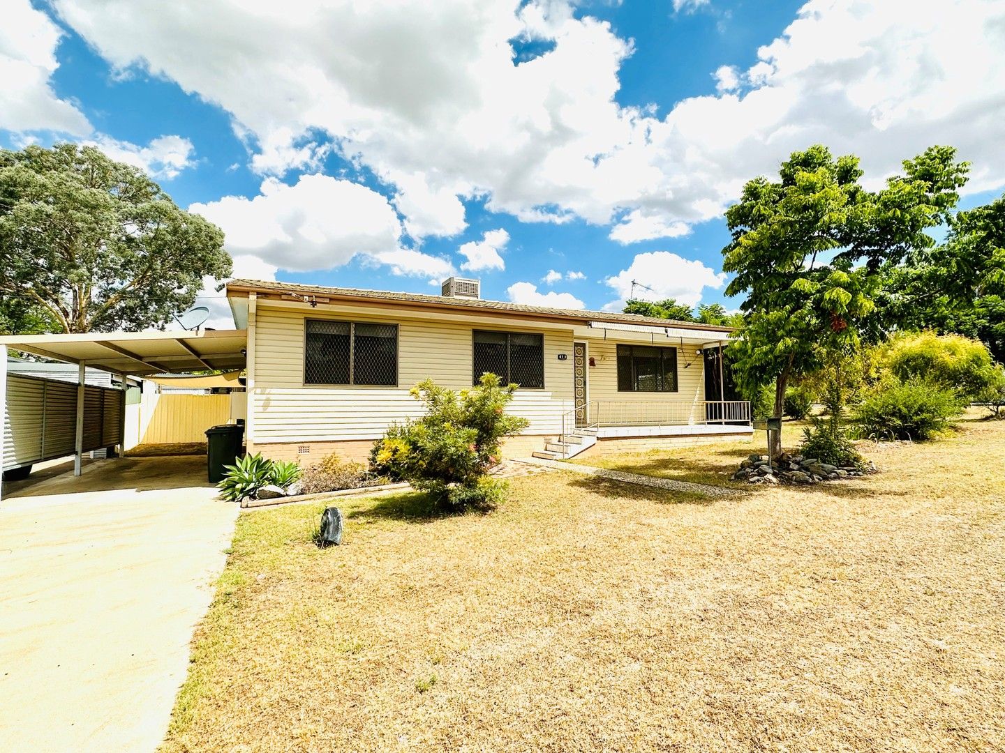 3 bedrooms House in 41 Holland Street TAMWORTH NSW, 2340