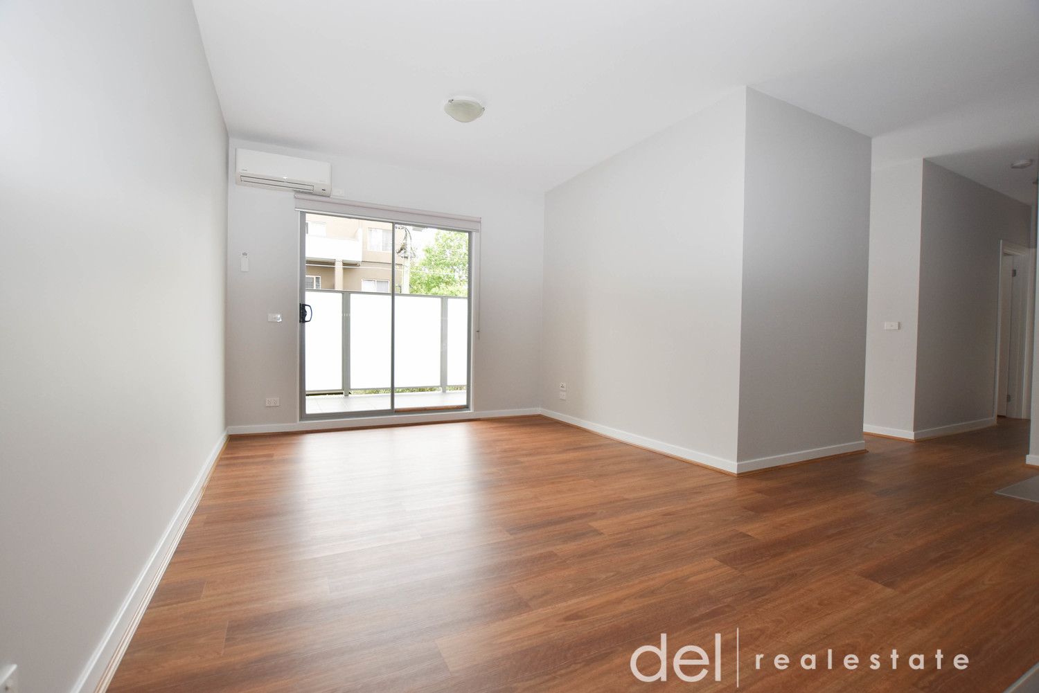 1/3-5 Hutton Street, Dandenong VIC 3175, Image 2