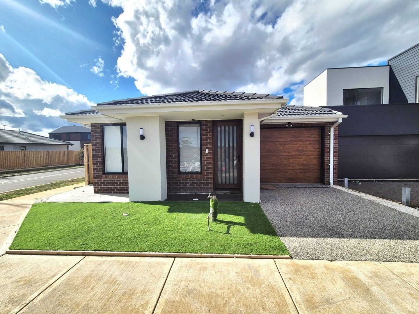 3 bedrooms House in 82 Brundell Avenue ROCKBANK VIC, 3335