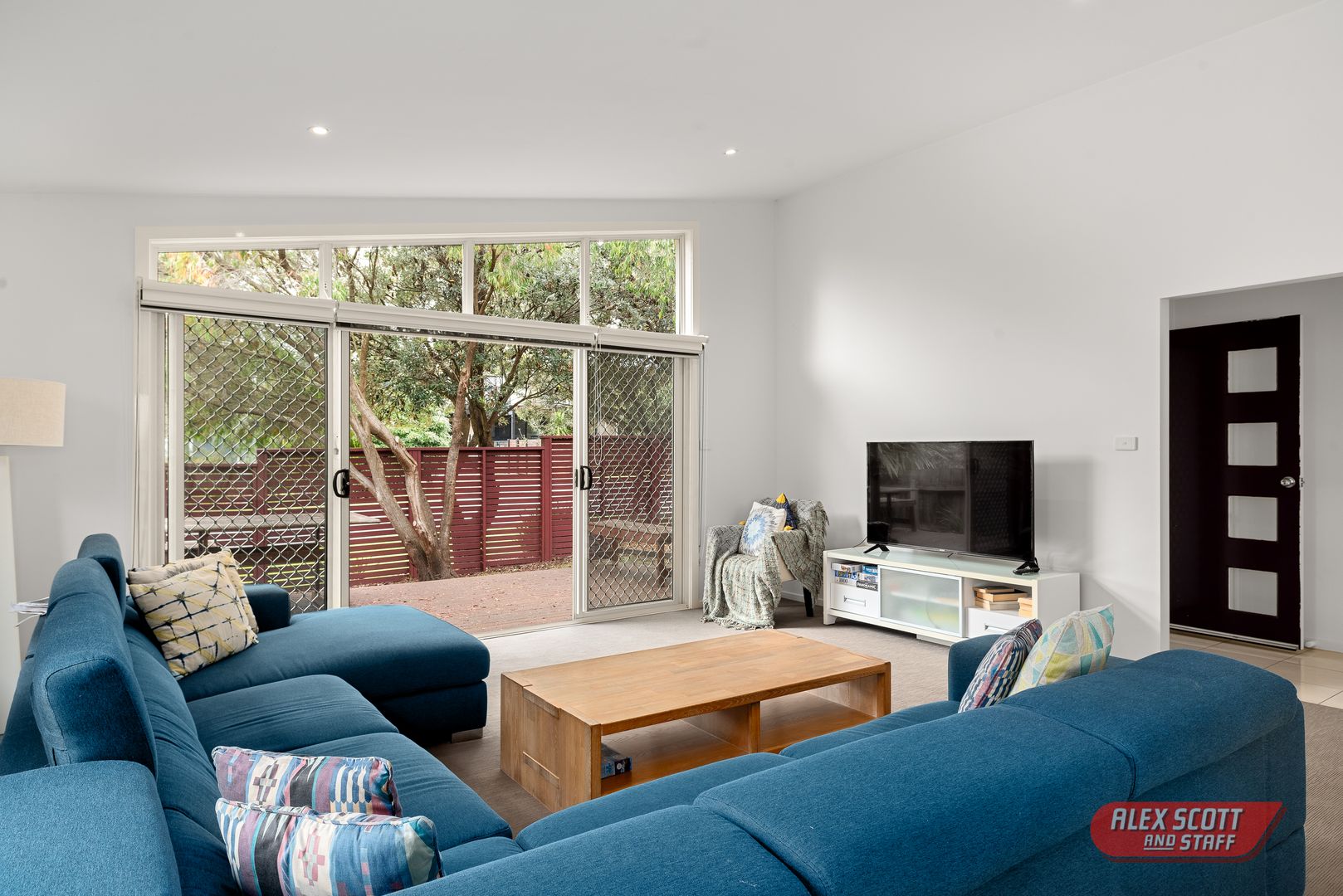 2/28-30 Mckenzie Road, Cowes VIC 3922, Image 1