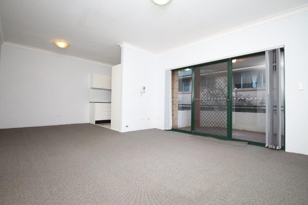 2 bedrooms Apartment / Unit / Flat in 5/64 Weston Street HARRIS PARK NSW, 2150