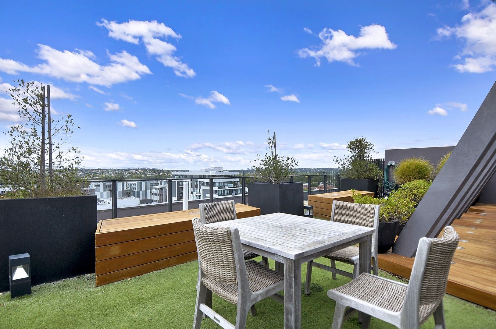 2 bedrooms Apartment / Unit / Flat in 409/112-120 Burgundy Street HEIDELBERG VIC, 3084