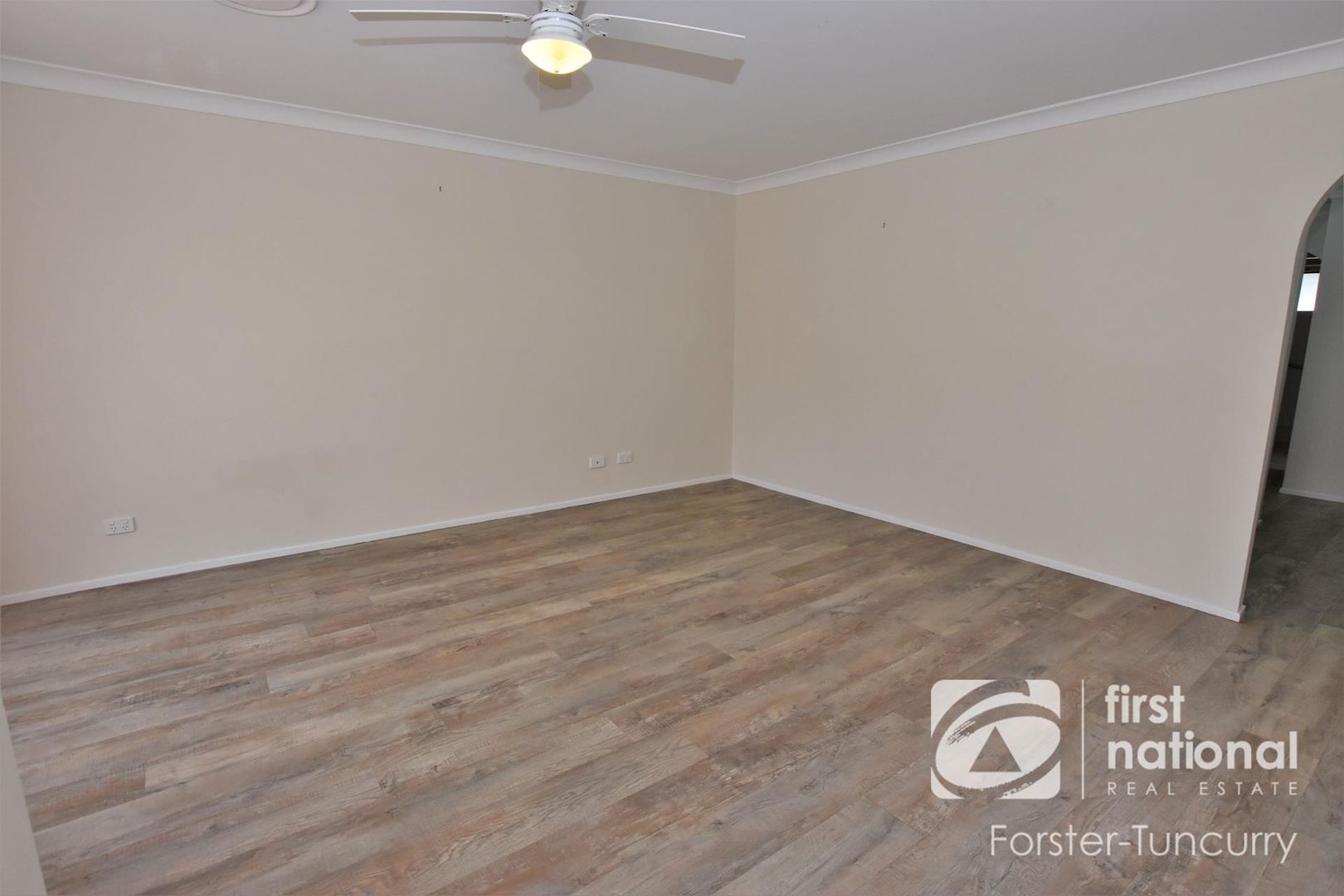 7/27 Tuncurry Street, Tuncurry NSW 2428, Image 2