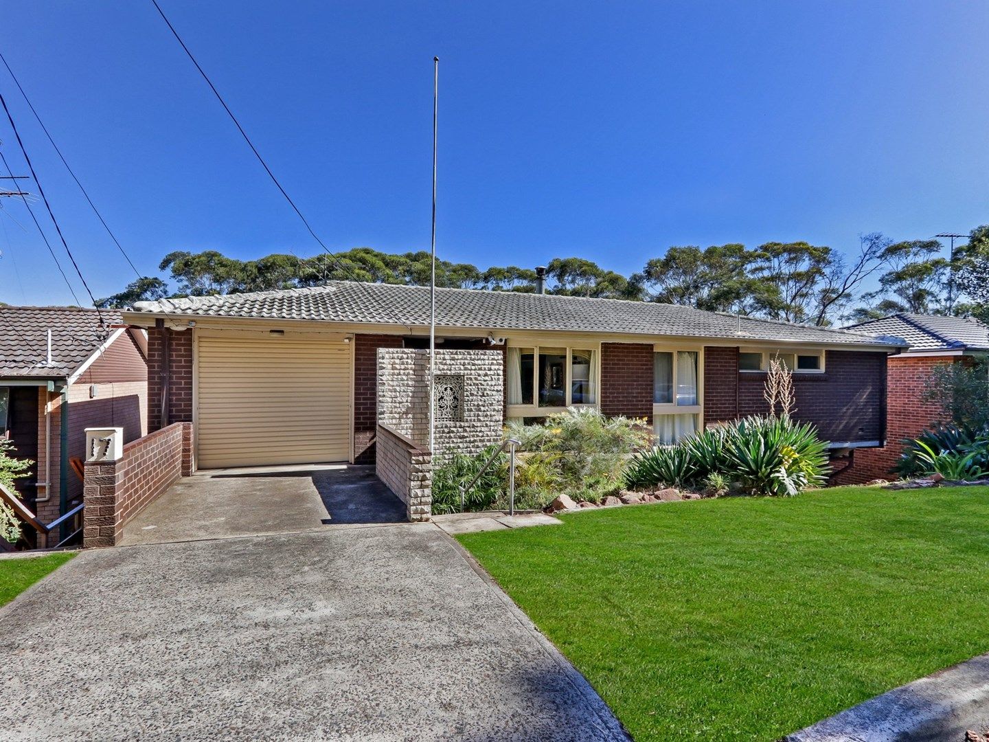 17 Narooma Place, Gymea Bay NSW 2227, Image 0