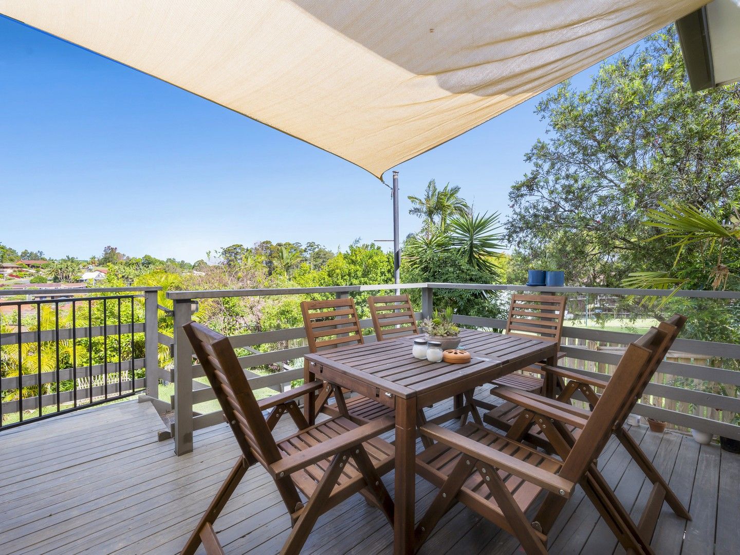 3 bedrooms House in 6 Kane Crescent COFFS HARBOUR NSW, 2450