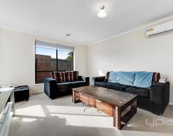 2/14 Dakara Close, Meadow Heights VIC 3048